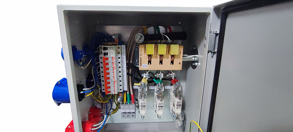 Шкаф силовой распределительный ШРС-250 500х400х220 (IP54) по схеме заказчика №4 (16_32_40А) в Автопром Шкаф силовой распределительный ШРС-250 500х400х220 (IP54) по схеме заказчика №4 (16_32_40А)